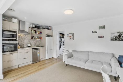 Photo of property in 59 Graham Avenue, Te Atatu Peninsula, Auckland, 0610