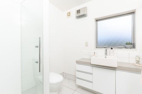 Photo of property in 10 Saddleback Grove, Karori, Wellington, 6012