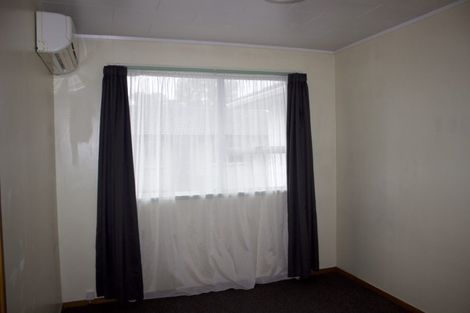 Photo of property in 27 Pipitea Place, Massey, Auckland, 0614