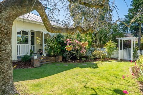 Photo of property in 6 Clinton Street, Darfield, 7510