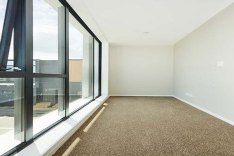 Photo of property in 80 Mckenzie Road, Mangere Bridge, Auckland, 2022