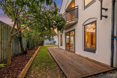 Photo of property in 2/155 Yaldhurst Road, Sockburn, Christchurch, 8042