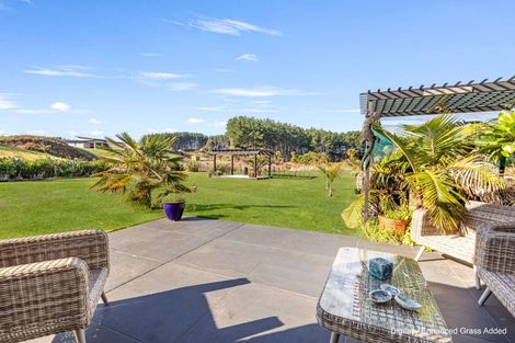 Photo of property in 76 Waitarere Rise Avenue, Waitarere, Levin, 5510