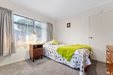 Photo of property in 14 Francis Skinner Place, Orewa, 0931