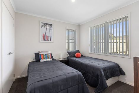 Photo of property in 24 Leet Crescent, Papamoa Beach, Papamoa, 3118