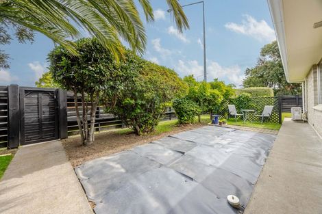 Photo of property in 2/306 Southland Road, Hastings, 4122