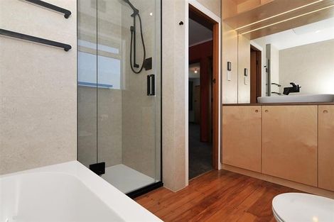 Photo of property in 21 Hector Street, Seatoun, Wellington, 6022