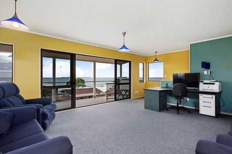 Photo of property in 1337c Papamoa Beach Road, Papamoa Beach, Papamoa, 3118