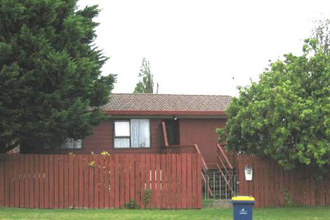 Photo of property in 2/75 Luanda Drive, Ranui, Auckland, 0612