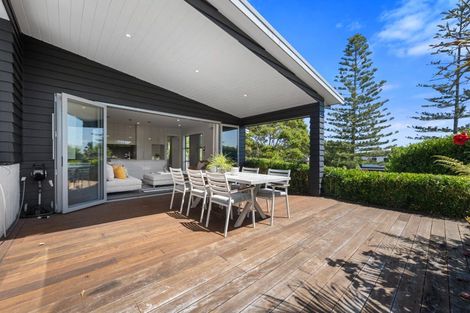 Photo of property in 7 Trident Place, Shelly Park, Auckland, 2014