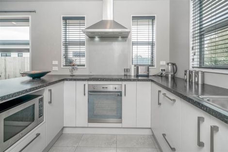 Photo of property in 9 Park Lane, Rolleston, 7614