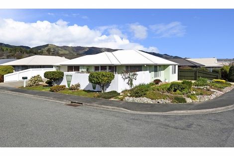 Photo of property in 77 Kingsford Drive, Stoke, Nelson, 7011