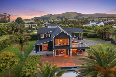 Photo of property in 77 Royal Ascot Drive, Papamoa Beach, Te Puke, 3187