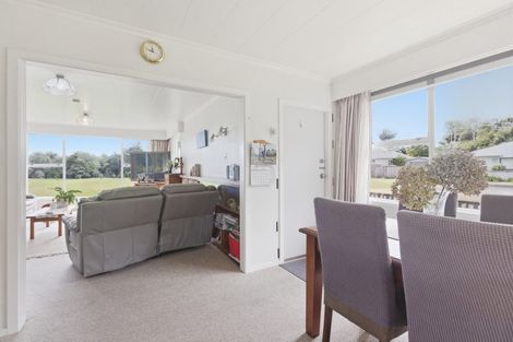 Photo of property in 7 Seymour Street, Waitara, 4320
