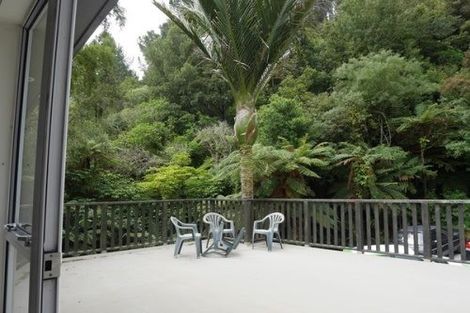 Photo of property in 55 Elmslie Road, Pinehaven, Upper Hutt, 5019
