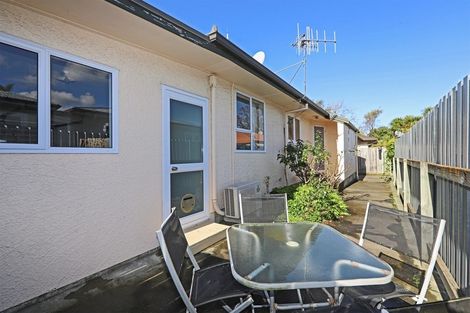 Photo of property in 18b Chester Street, Taradale, Napier, 4112