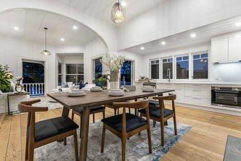 Photo of property in 25 Princes Street, Northcote Point, Auckland, 0627