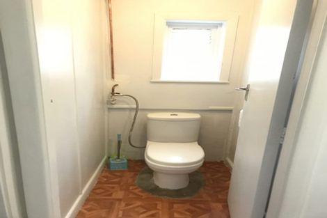 Photo of property in 7 Waterfront Road, Mangere Bridge, Auckland, 2022