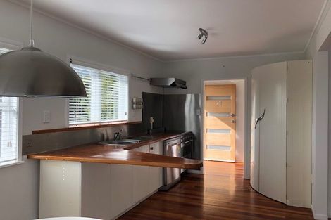 Photo of property in 1/90 Canongate Street, Birkdale, Auckland, 0626