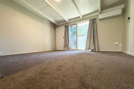 Photo of property in 2/17 Glengarry Road, Glen Eden, Auckland, 0602