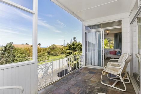 Photo of property in 23a Waiwera Place, Waiwera, Orewa, 0994
