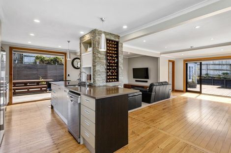 Photo of property in 32 Frankmoore Avenue, Johnsonville, Wellington, 6037