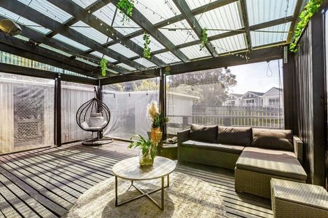 Photo of property in 41 Cleat Street, Whitby, Porirua, 5024