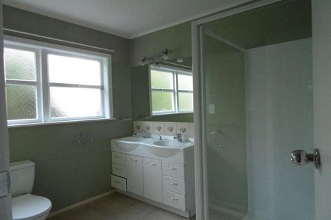 Photo of property in 8 Merchant Avenue, Te Atatu South, Auckland, 0610