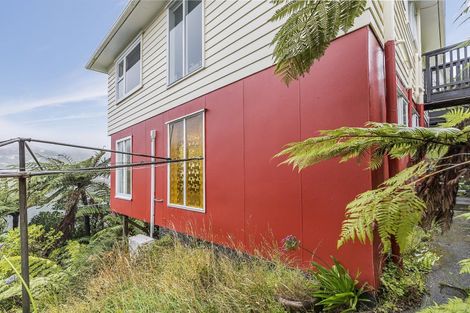Photo of property in 45 Chartwell Drive, Crofton Downs, Wellington, 6035