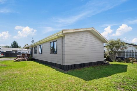 Photo of property in 47b Lyn Grove, Papamoa Beach, Papamoa, 3118