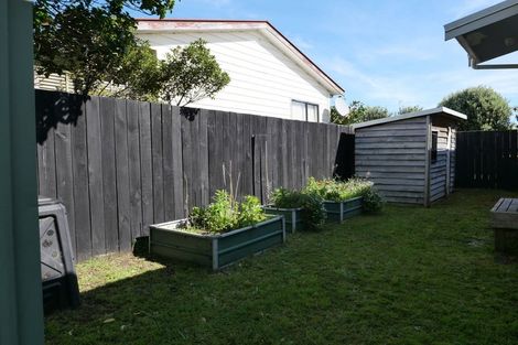 Photo of property in 6 Rodney Grove, Paraparaumu, 5032
