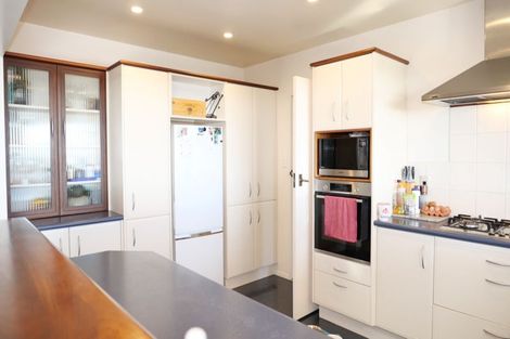 Photo of property in 8 Tui Crescent, Waikanae, 5036