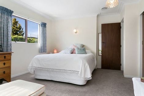 Photo of property in 15 Hilden Place, Hilltop, Taupo, 3330