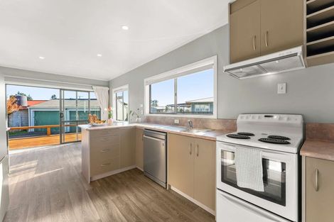 Photo of property in 9 Rimu Street, Edgecumbe, 3120