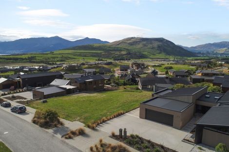 Photo of property in 21 Mckellar Drive, Jacks Point, Queenstown, 9371
