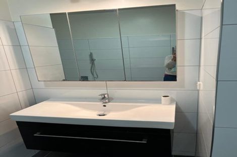 Photo of property in 25u5 Home Street, Mount Victoria, Wellington, 6011