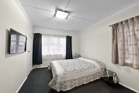 Photo of property in 33 Swiss Avenue, Gonville, Whanganui, 4501