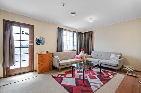 Photo of property in 2/276 Stanmore Road, Richmond, Christchurch, 8013