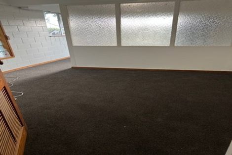 Photo of property in 53 Onewa Road, Northcote, Auckland, 0627