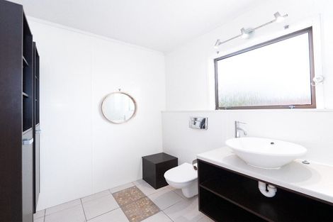 Photo of property in 75 Yorke Road, Haruru, 0204