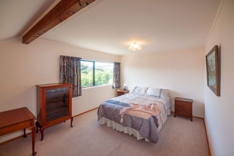 Photo of property in 181 Westchester Drive, Churton Park, Wellington, 6037