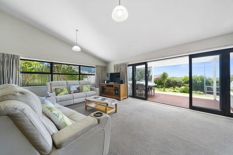 Photo of property in 15 Kahurangi Heights, Aotea, Porirua, 5024