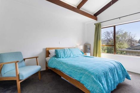 Photo of property in 2/13a Eskdale Road, Birkdale, Auckland, 0626