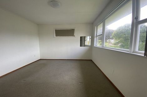 Photo of property in 5 Segedin Place, Glenfield, Auckland, 0629