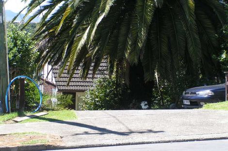 Photo of property in 13 Lake Road, Northcote, Auckland, 0627