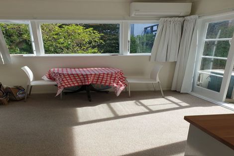 Photo of property in 10a Norna Crescent, Kelburn, Wellington, 6012