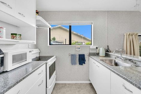 Photo of property in 2/17 Townshend Crescent, Greenmeadows, Napier, 4112