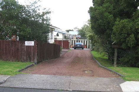 Photo of property in 10 Hikurangi Street, Te Atatu Peninsula, Auckland, 0610