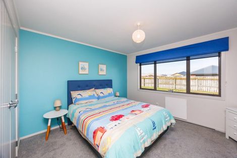 Photo of property in 3 Forbes Road, Foxton Beach, Foxton, 4815