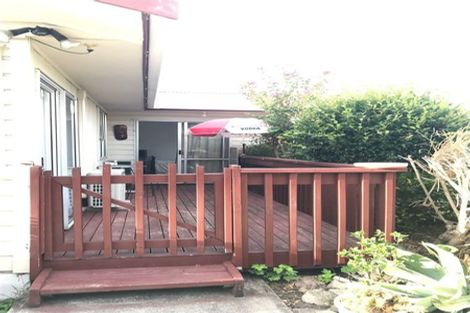 Photo of property in 2 Aotea Road, Glen Eden, Auckland, 0602